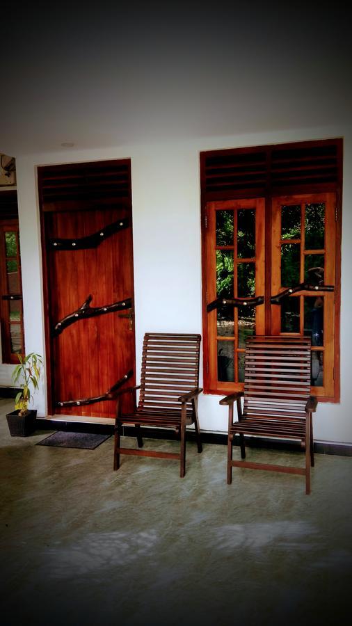 Induwara Safari Resort Udawalawe Exterior foto